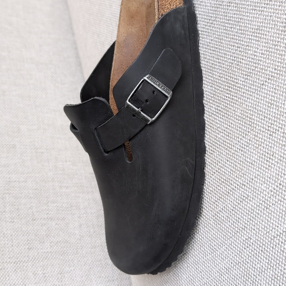 Birkenstock Boston Oil Leather Clogs - Picture 9 of 16
